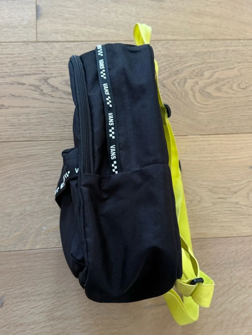 Vans Bounds Mini Backpack Black/Neon Green - Picture 4 of 11